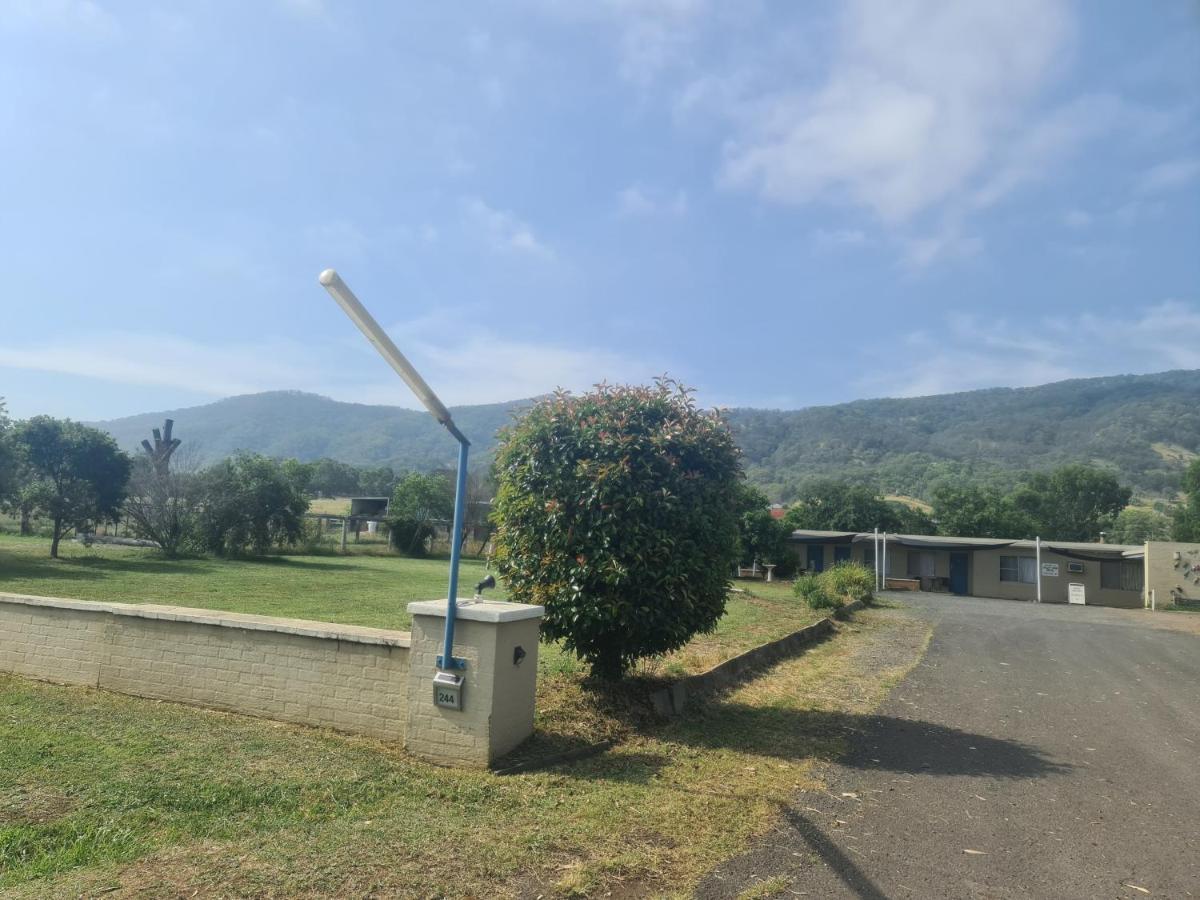 Valley View Motel Murrurundi Exterior photo